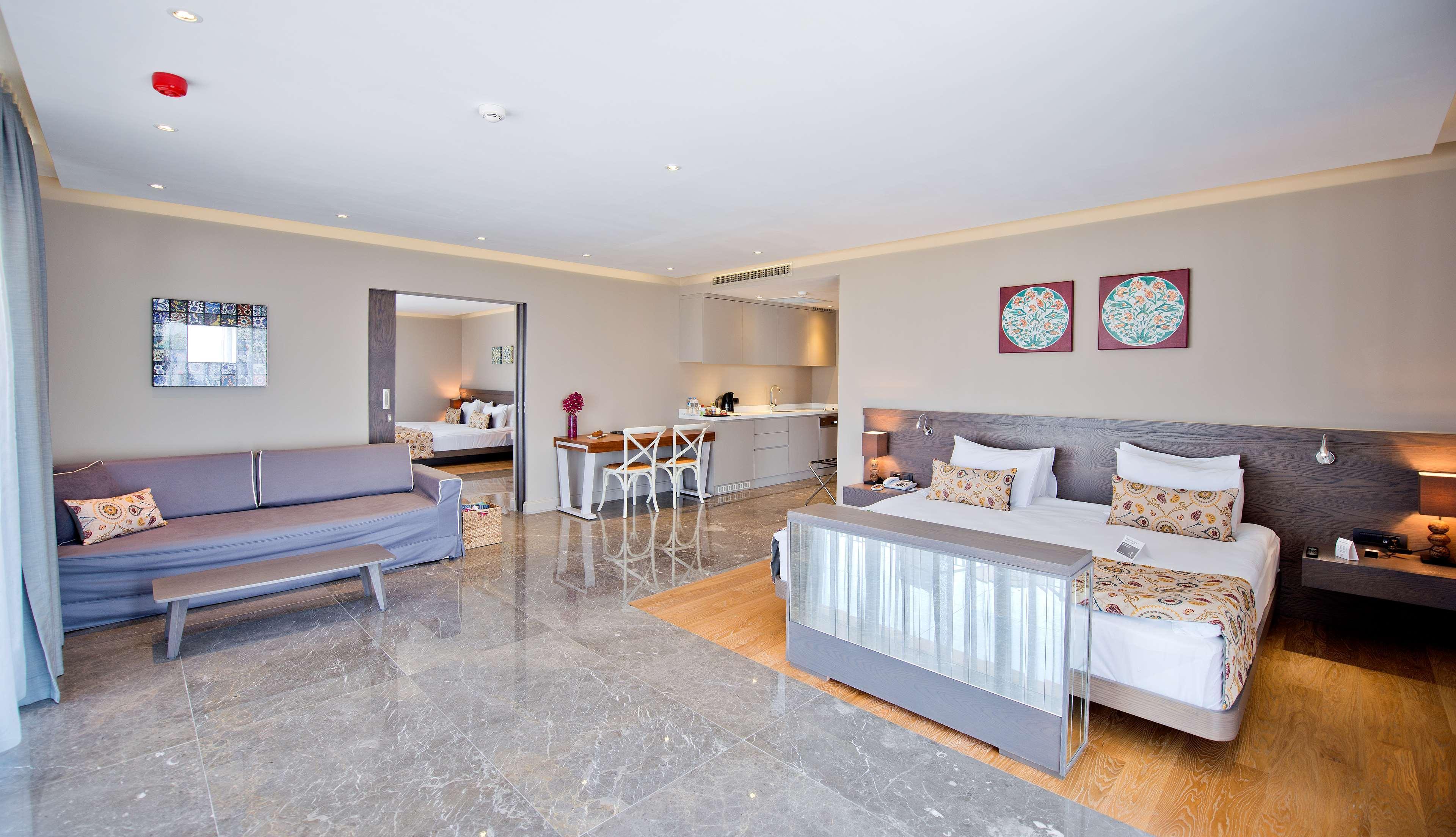 Ramada Resort By Wyndham Bodrum Bitez Εξωτερικό φωτογραφία