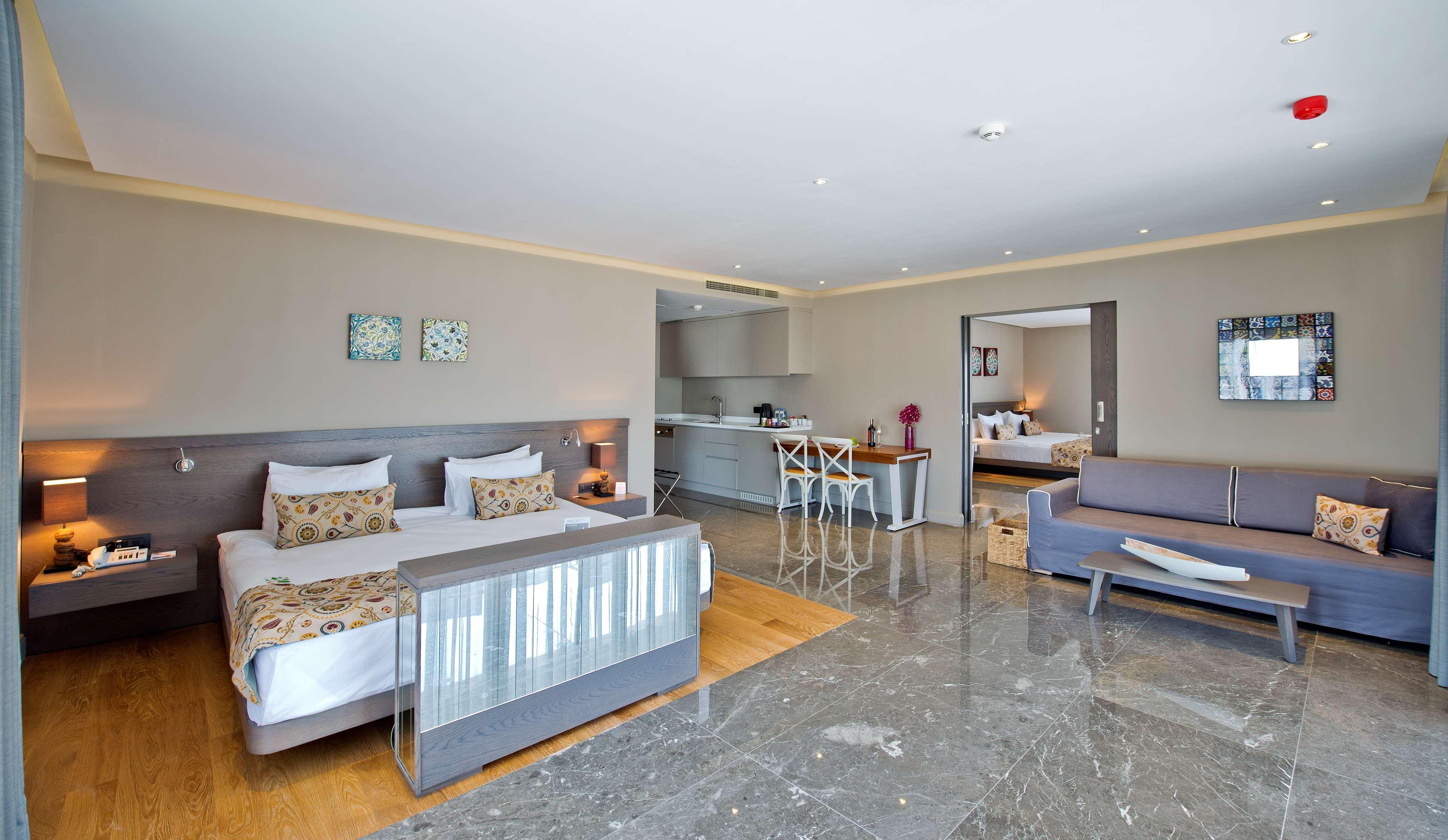 Ramada Resort By Wyndham Bodrum Bitez Εξωτερικό φωτογραφία