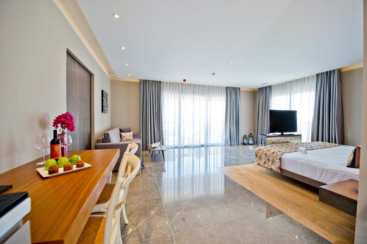 Ramada Resort By Wyndham Bodrum Bitez Εξωτερικό φωτογραφία